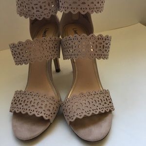 🔥Limelight🔥Tan Ankle Strap Heels Size 6-1/2